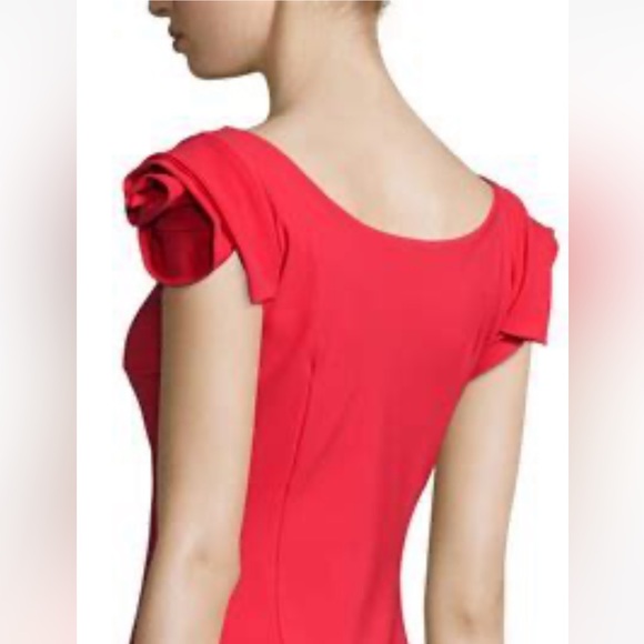 CHIARA BONI LA PETITE ROBE
Black Rosette Rose Flower Sleeve Shoulder Tunic Top - Picture 8 of 12